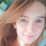 Etudiante pour des cours de français, d'anglais, d'espagnol